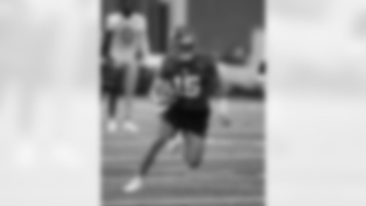 QB Tommy DeVito (15)