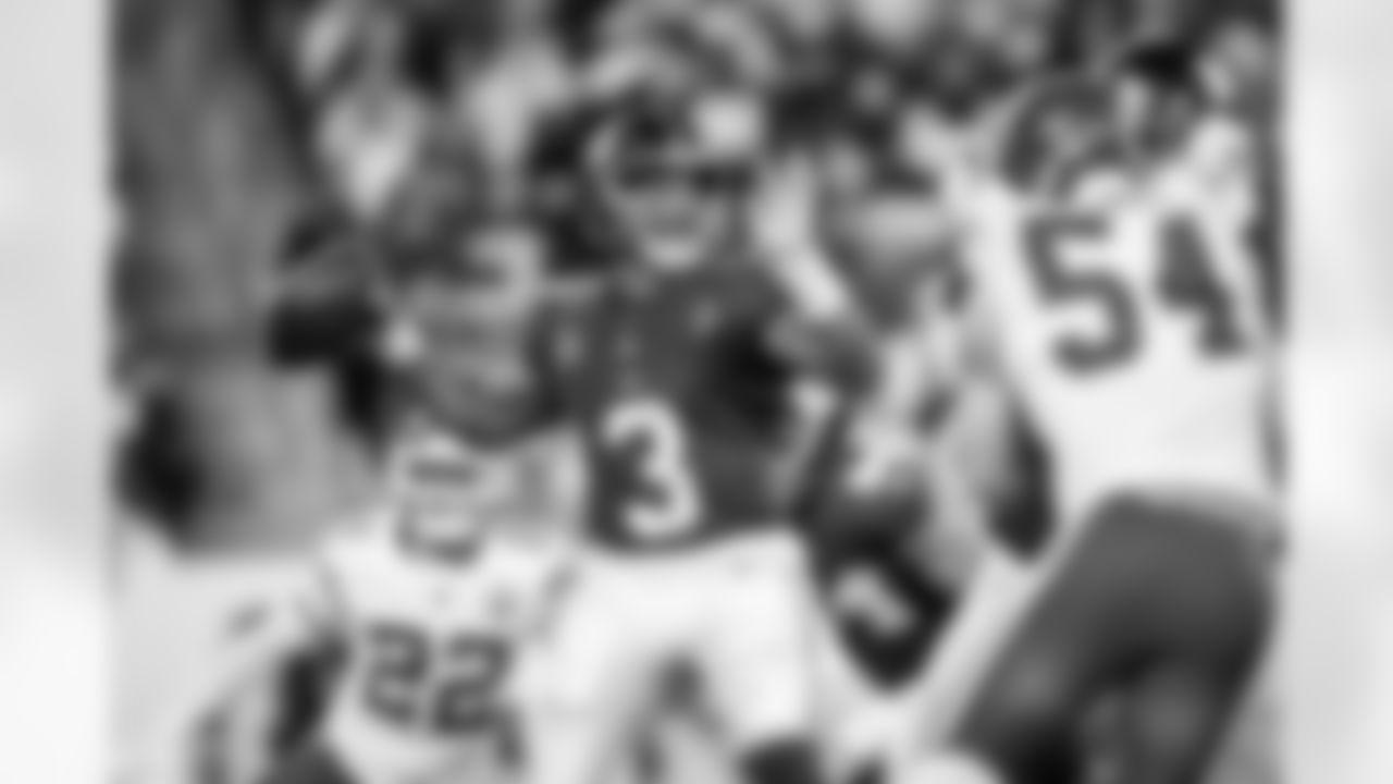 QB Russell Wilson (3)