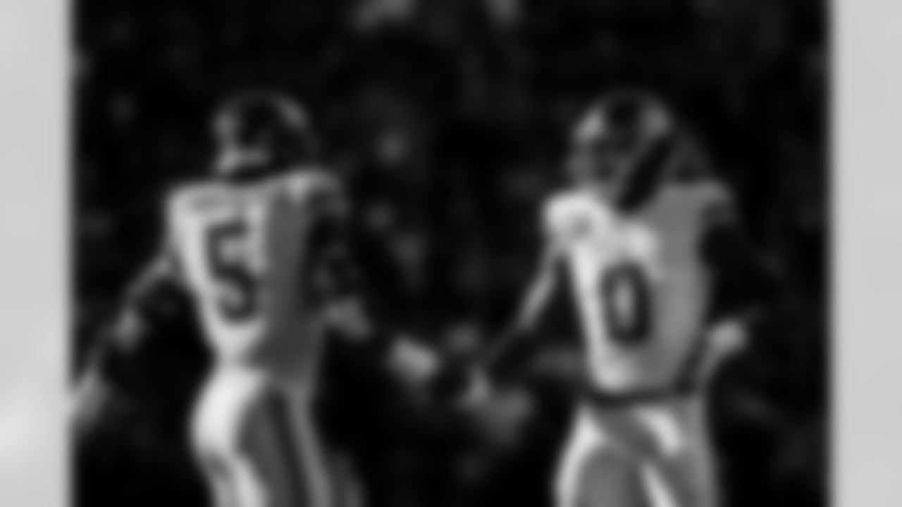 OLB Kayvon Thibodeaux (5), OLB Brian Burns (0)