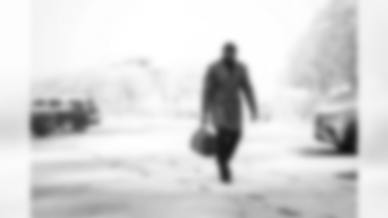 OT Andrew Thomas (78)