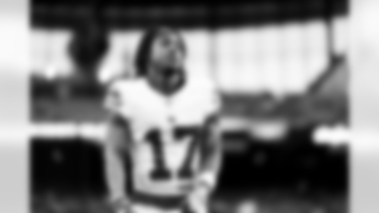 WR Wan'Dale Robinson (17)