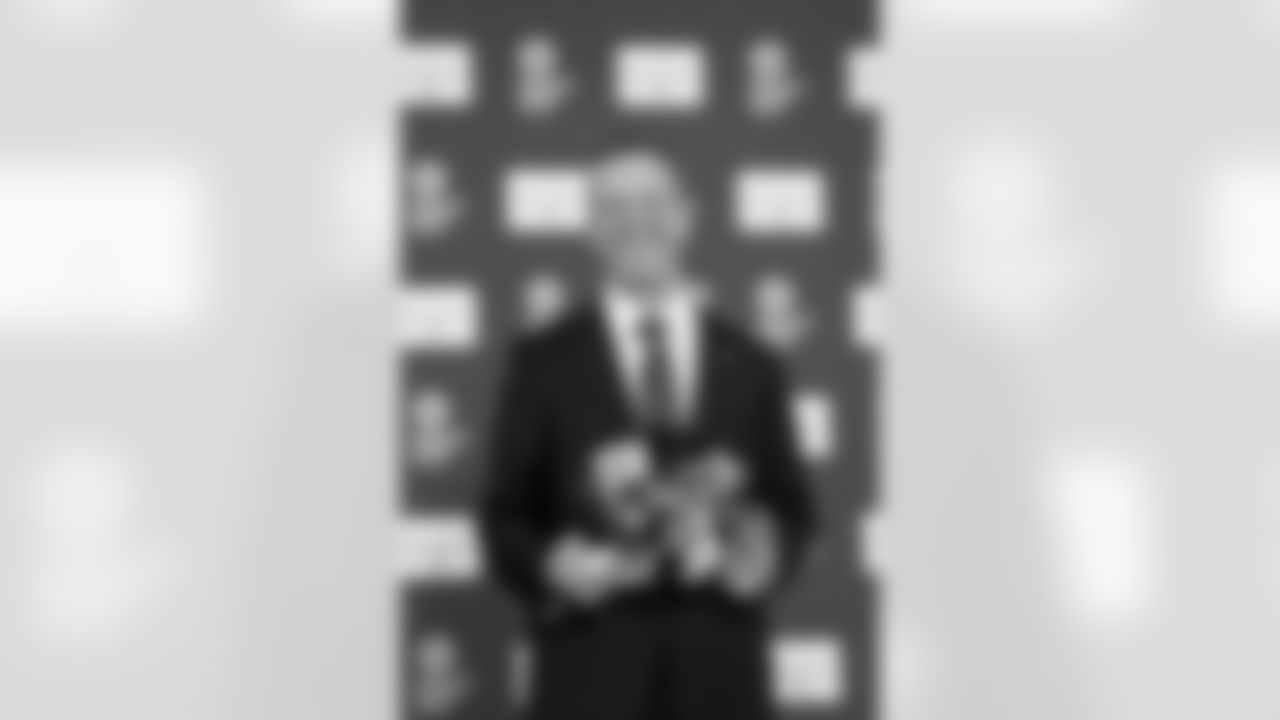 26_0120_HarbaughPresser085