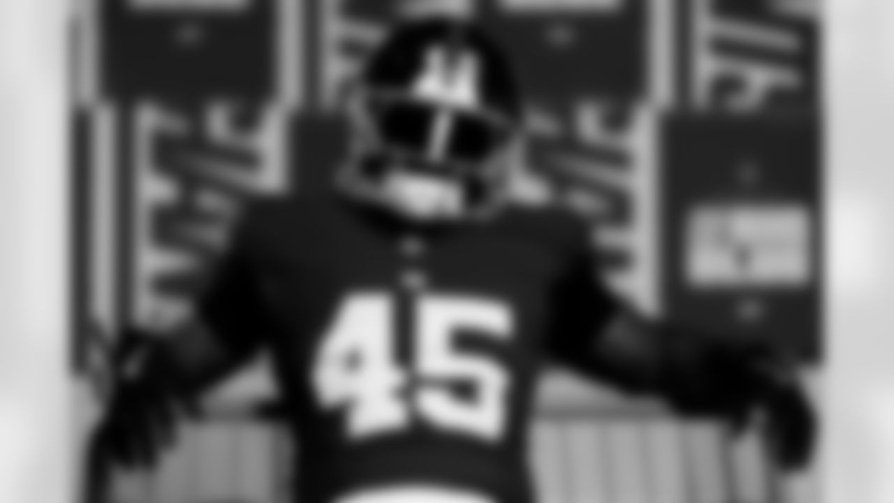OLB Tomon Fox (45)