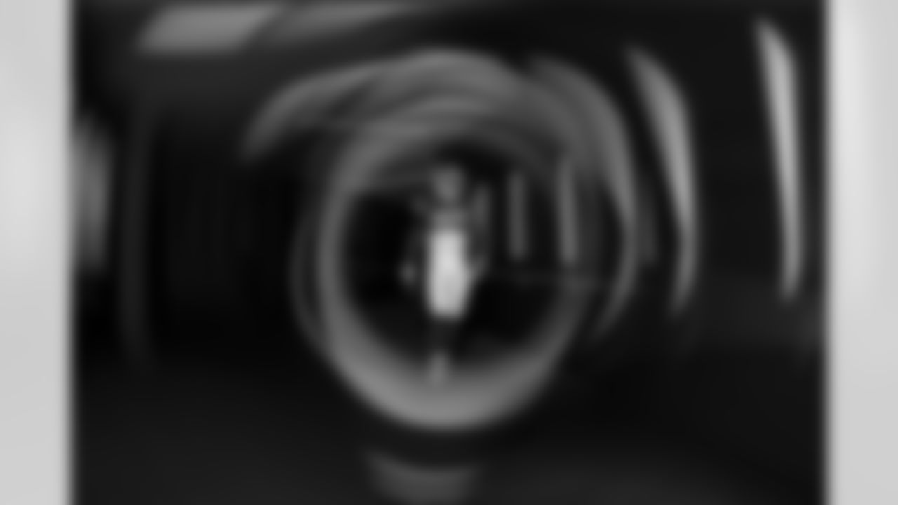 RB Tyrone Tracy Jr. (29)