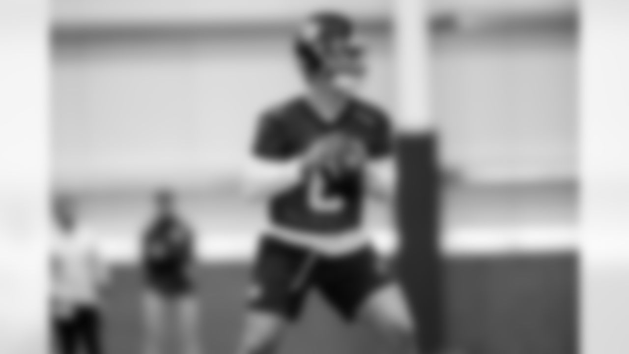 QB Jaxson Dart (6)