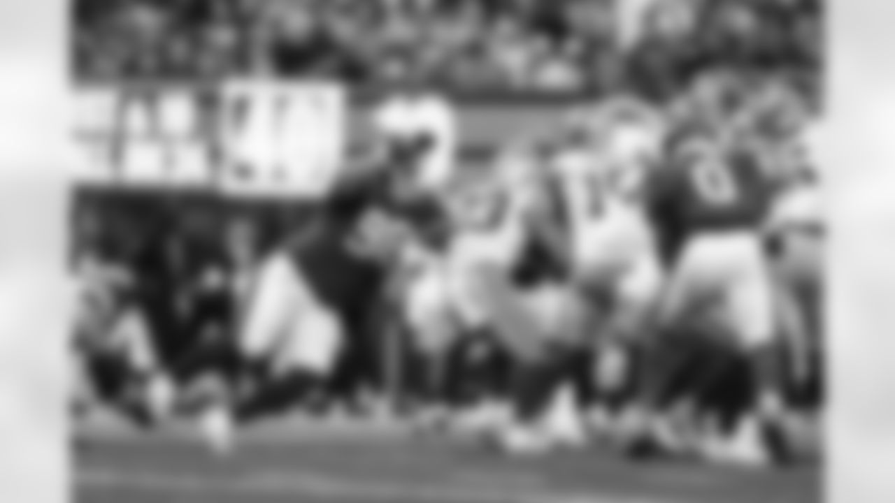 DL D.J. Davidson (98)