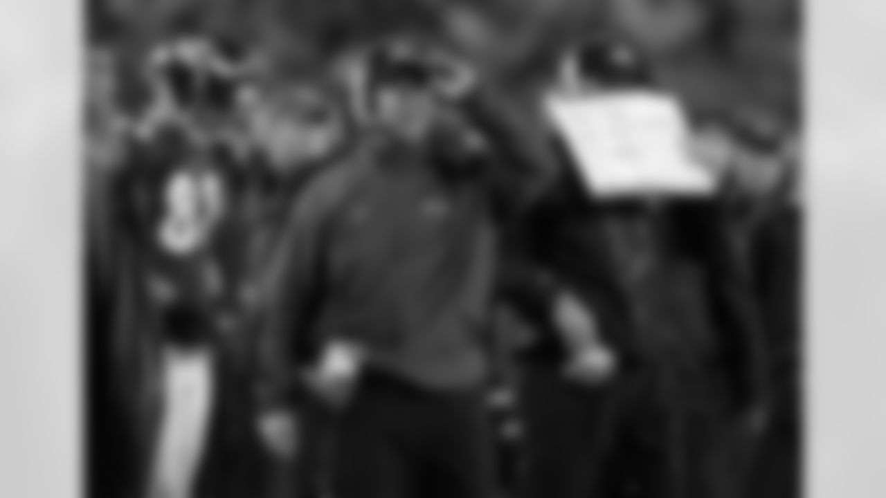 Baltimore Ravens head coach John Harbaugh works the bench against the Cleveland Browns in the second quarter of an NFL football game on Sunday, Dec. 4, 2011, in Cleveland.  (AP Photo/Amy Sancetta)