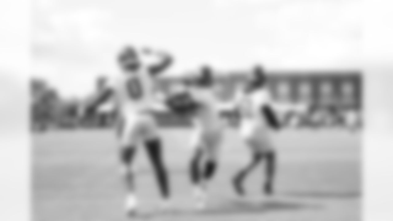 OLB Kayvon Thibodeaux (5)