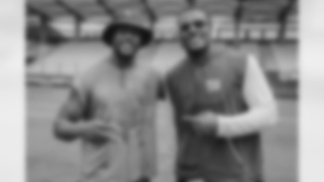 Bobby Okereke, Kayvon Thibodeaux