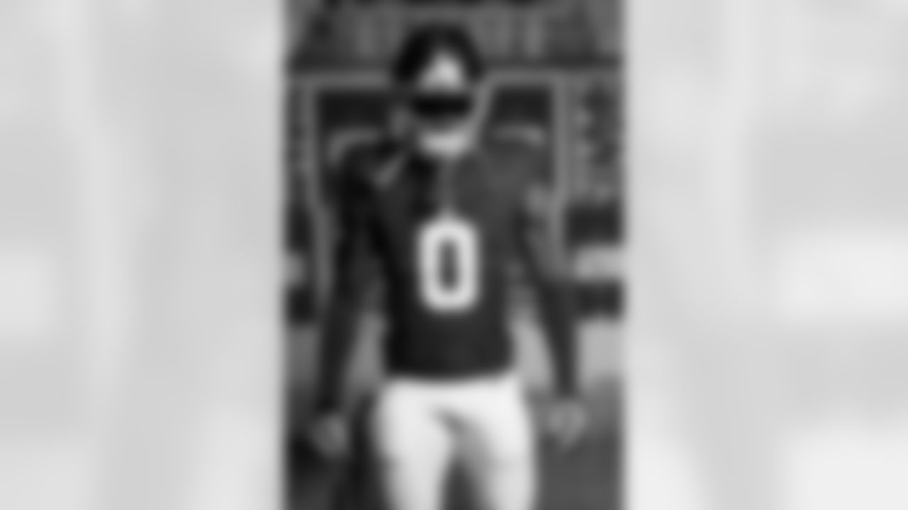 OLB Brian Burns (0)