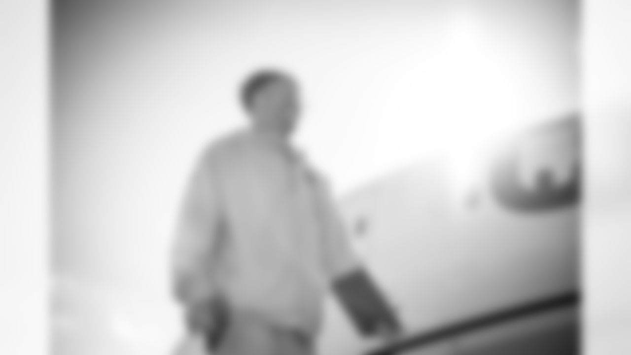 TE Theo Johnson (84)