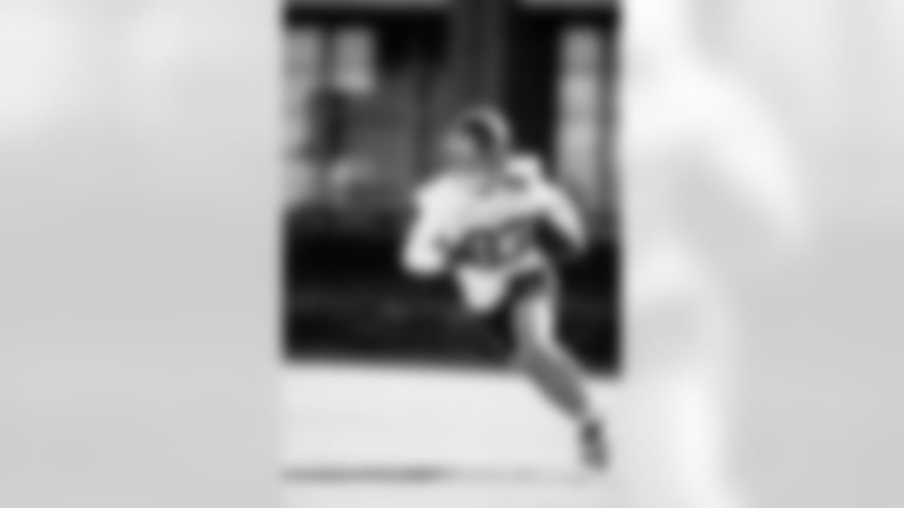 WR Dalen Cambre - Activated, from Practice Squad (Standard Elevation) (November 15)