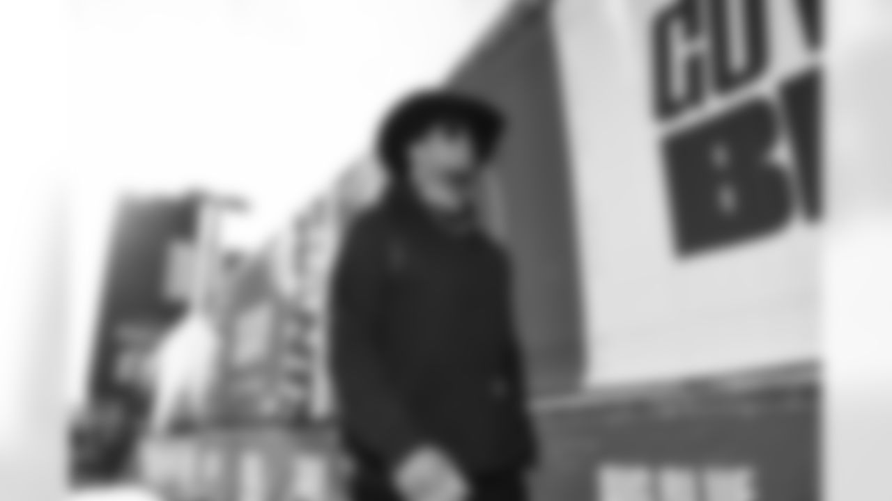 DT Roy Robertson-Harris (95)