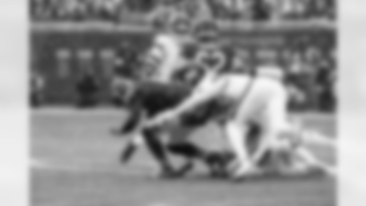 OLB Kayvon Thibodeaux (5)