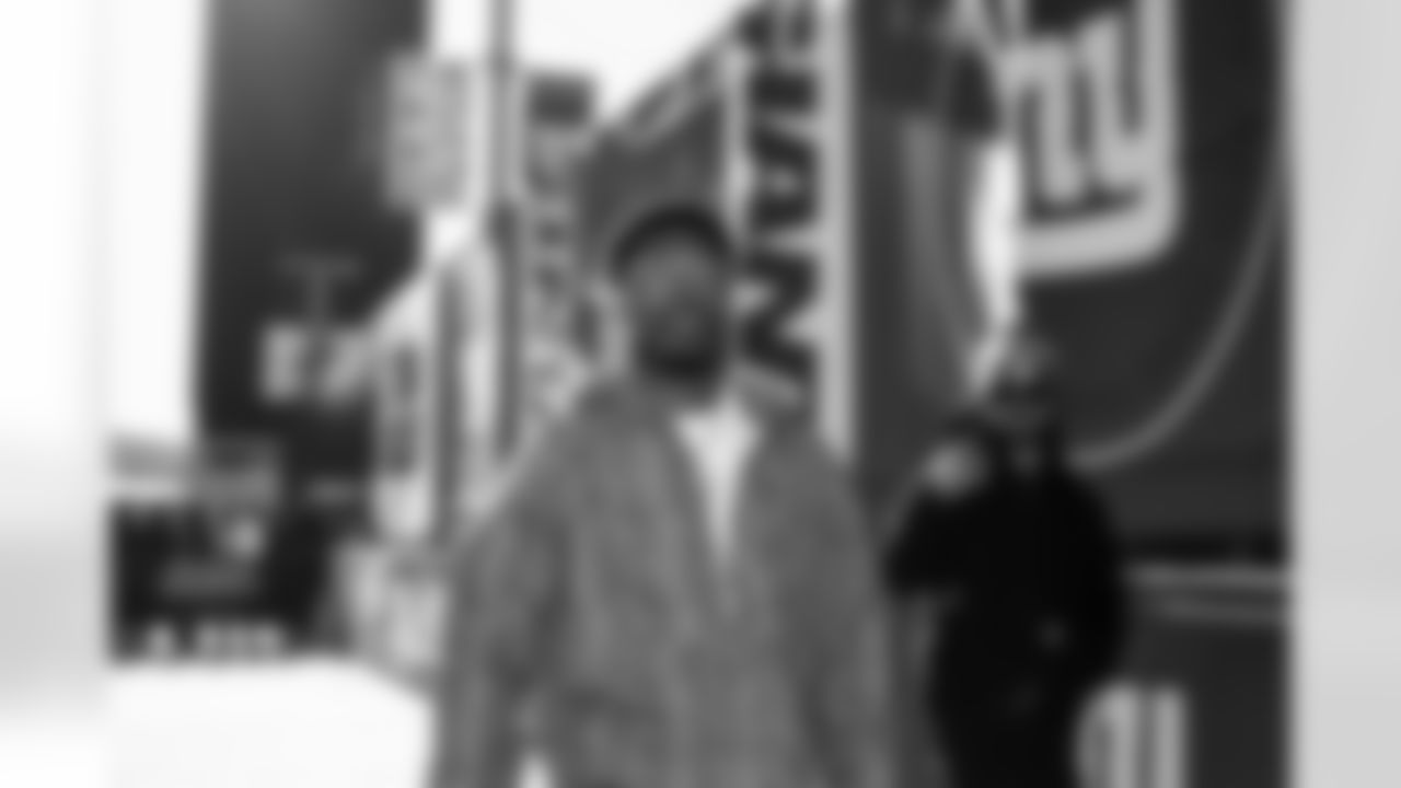 RB Tyrone Tracy Jr. (29)