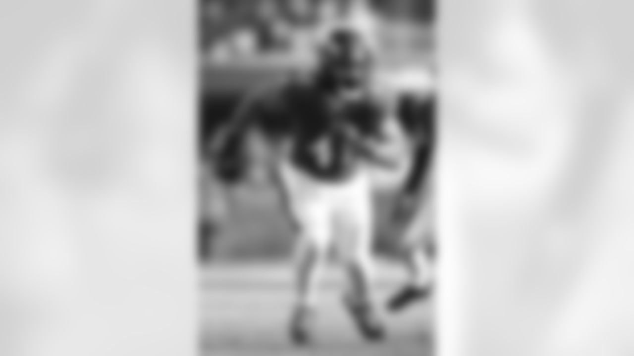 No. 61 Dre'Mont Jones, DL