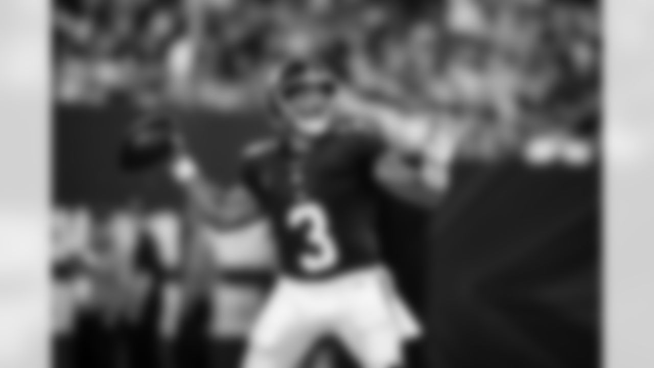 QB Russell Wilson (3)