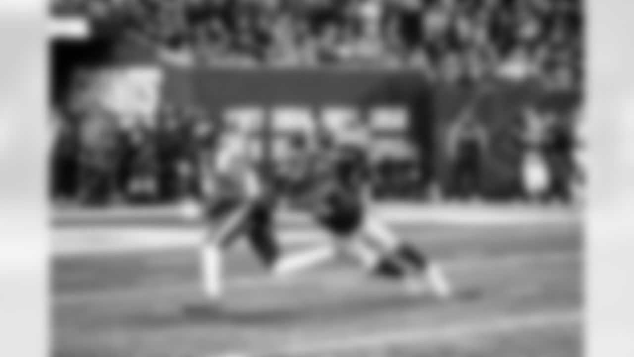 ILB Bobby Okereke (58)
