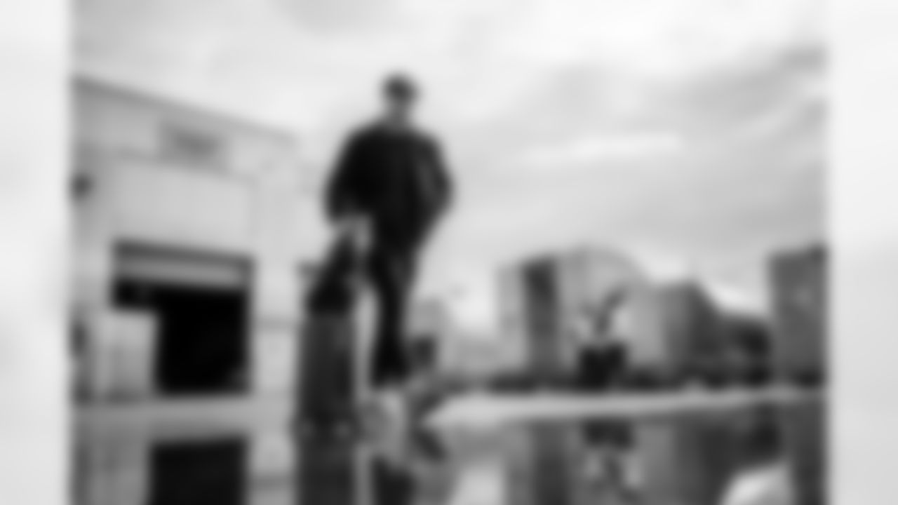 TE Daniel Bellinger (82)