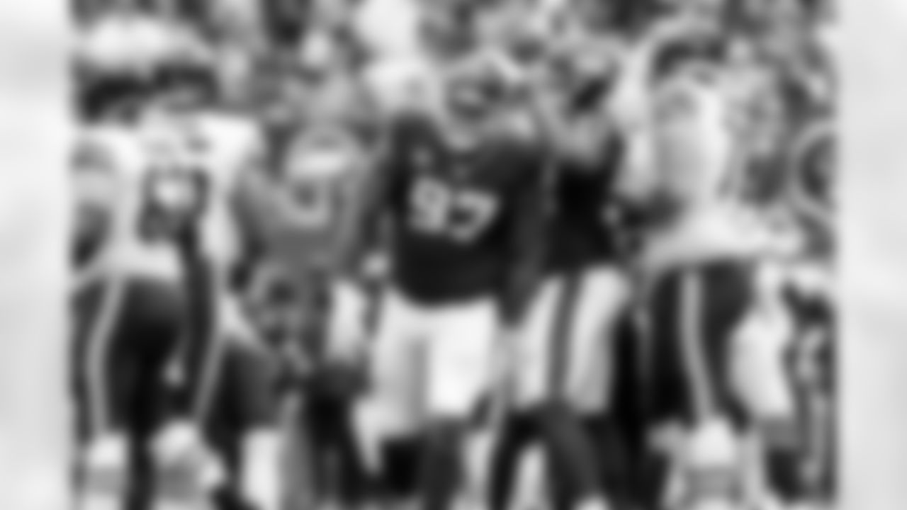 Dexter Lawrence (97), Oshane Ximines (53)