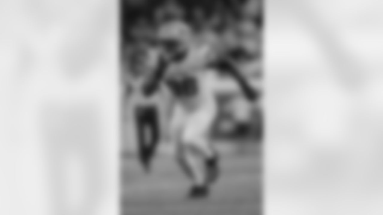 No. 83 Al-Quadin Muhammad, Edge