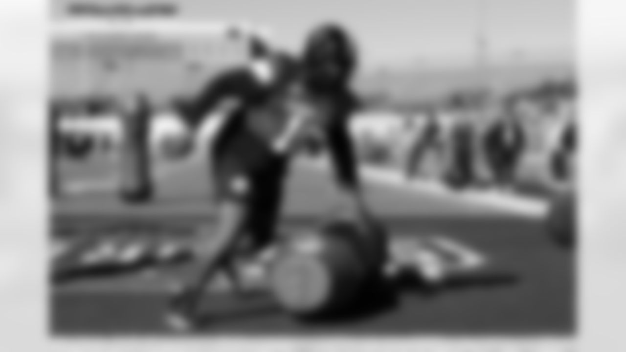 National Team defensive tackle Lee Hunter (10), of Texas Tech, runs through drills during practice for the Senior Bowl NCAA college football game Tuesday, Jan. 27, 2026, in Mobile, Ala. (AP Photo/Butch Dill)