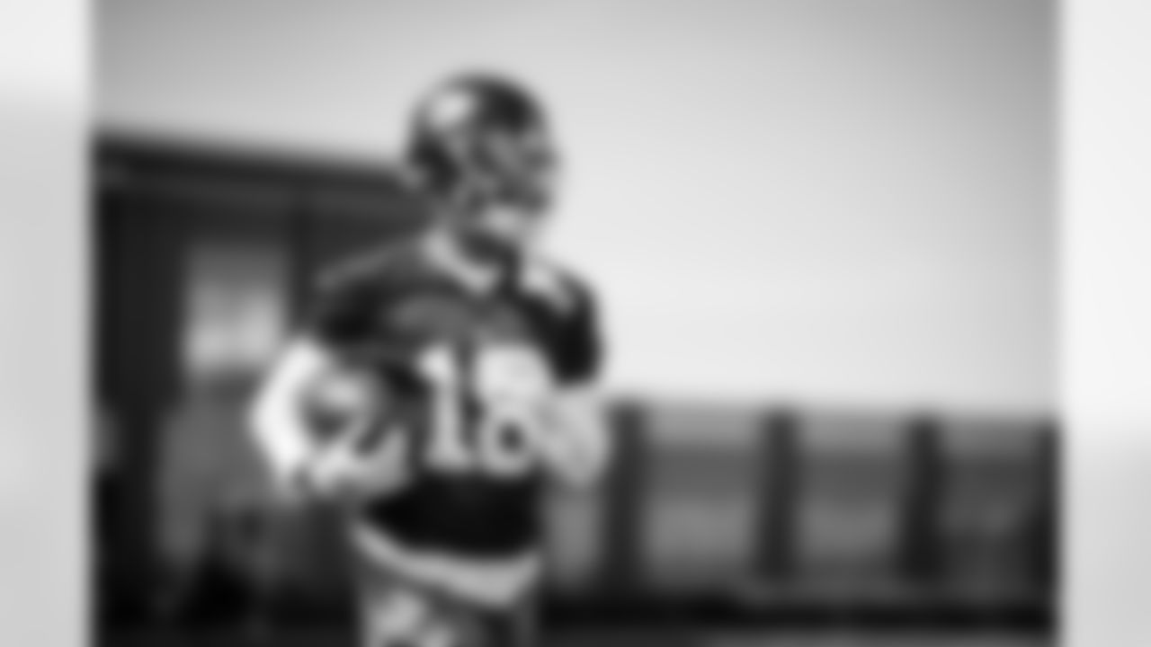 WR Darius Slayton (18)