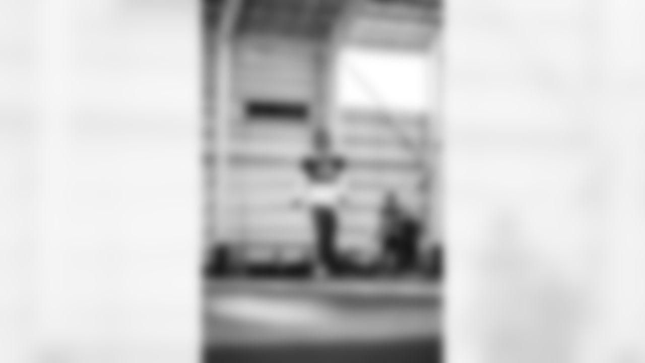 WR Darius Slayton (18)