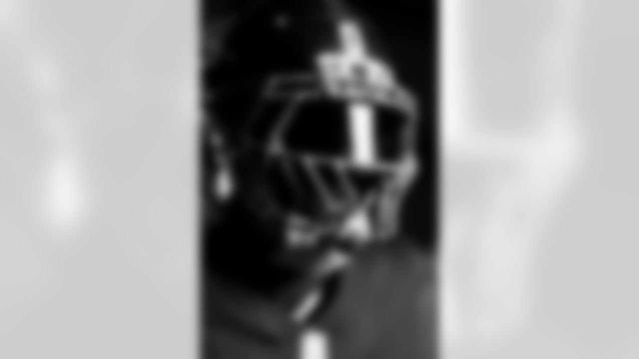 OLB Brian Burns (0)