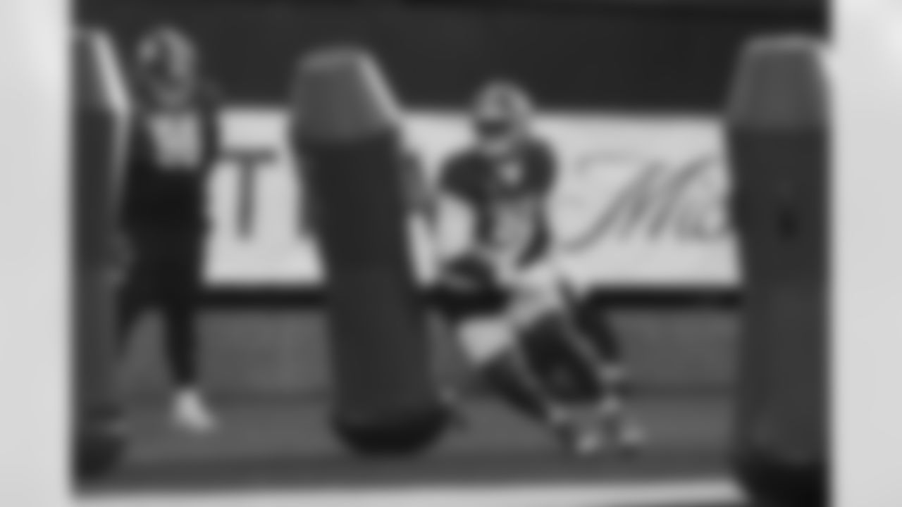 American Team defensive tackle Caleb Banks (88), of Florida, runs through drills during practice for the Senior Bowl NCAA college football game Tuesday, Jan. 27, 2026, in Mobile, Ala. (AP Photo/Butch Dill)