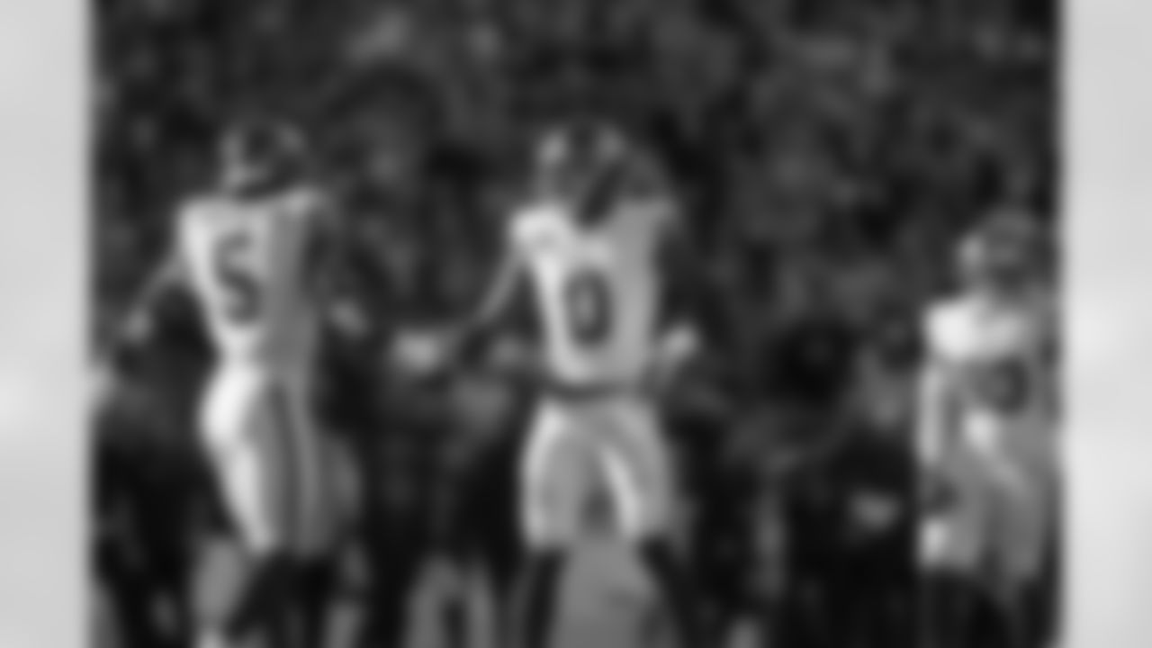 OLB Kayvon Thibodeaux (5), OLB Brian Burns (0)