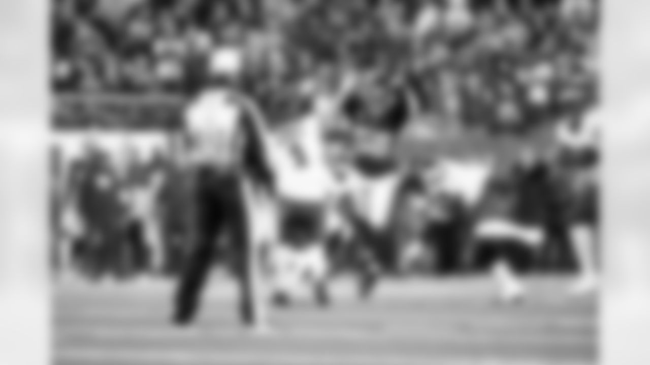 ILB Bobby Okereke (58)