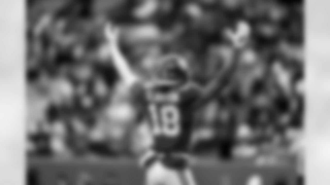 WR Darius Slayton (18)