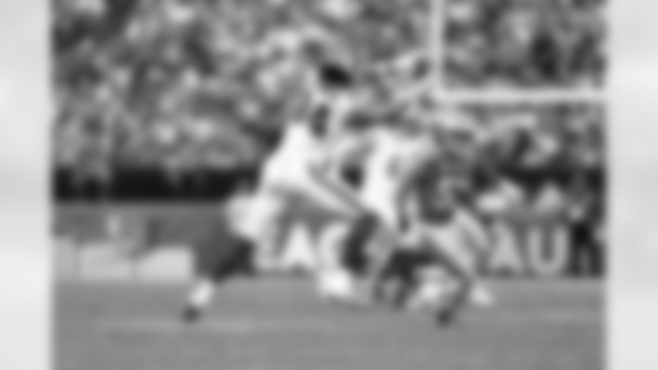 TE Theo Johnson (84)