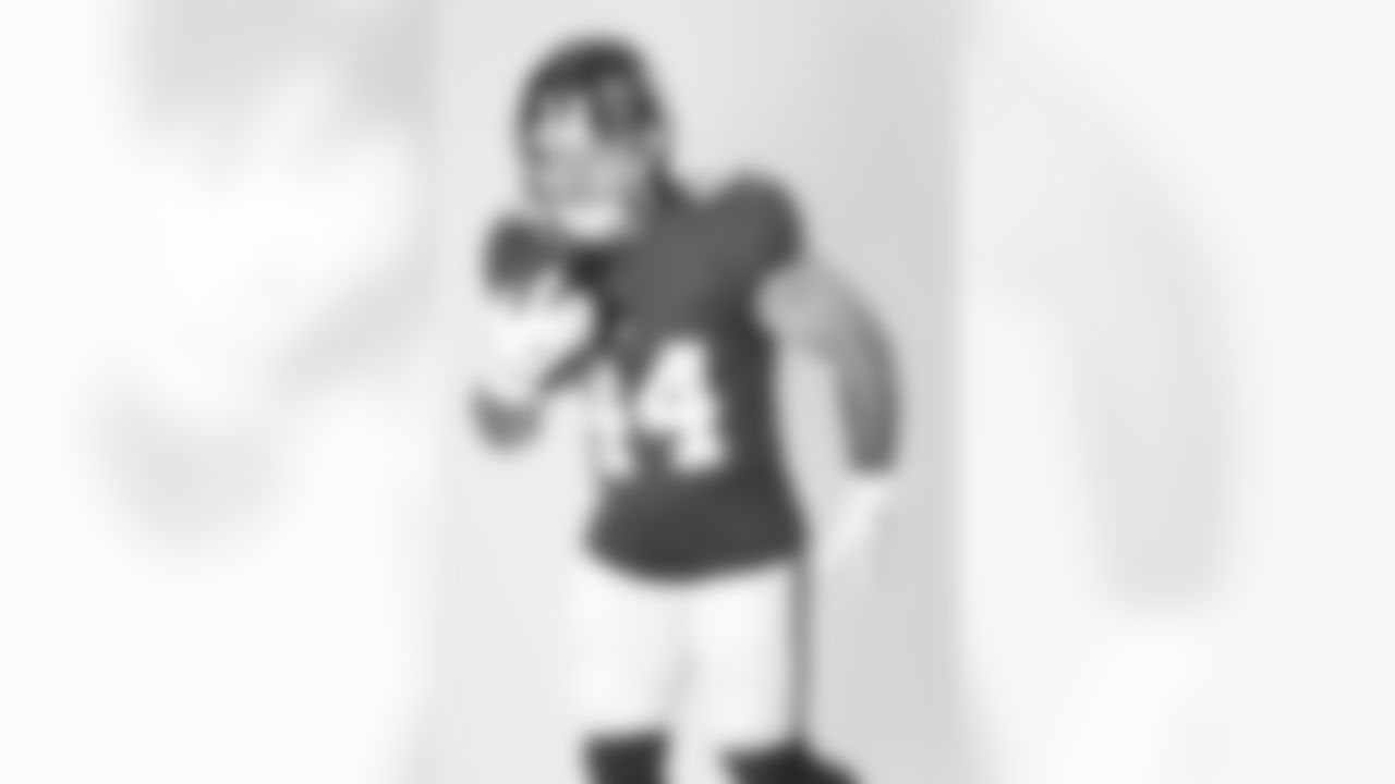 New York Giants running back Cam Skattebo (44) poses for a portrait during the NFLPA Rookie Premiere on Saturday, May 17, 2025 in Thousand Oaks, Calif. (Ben Liebenberg/NFL)