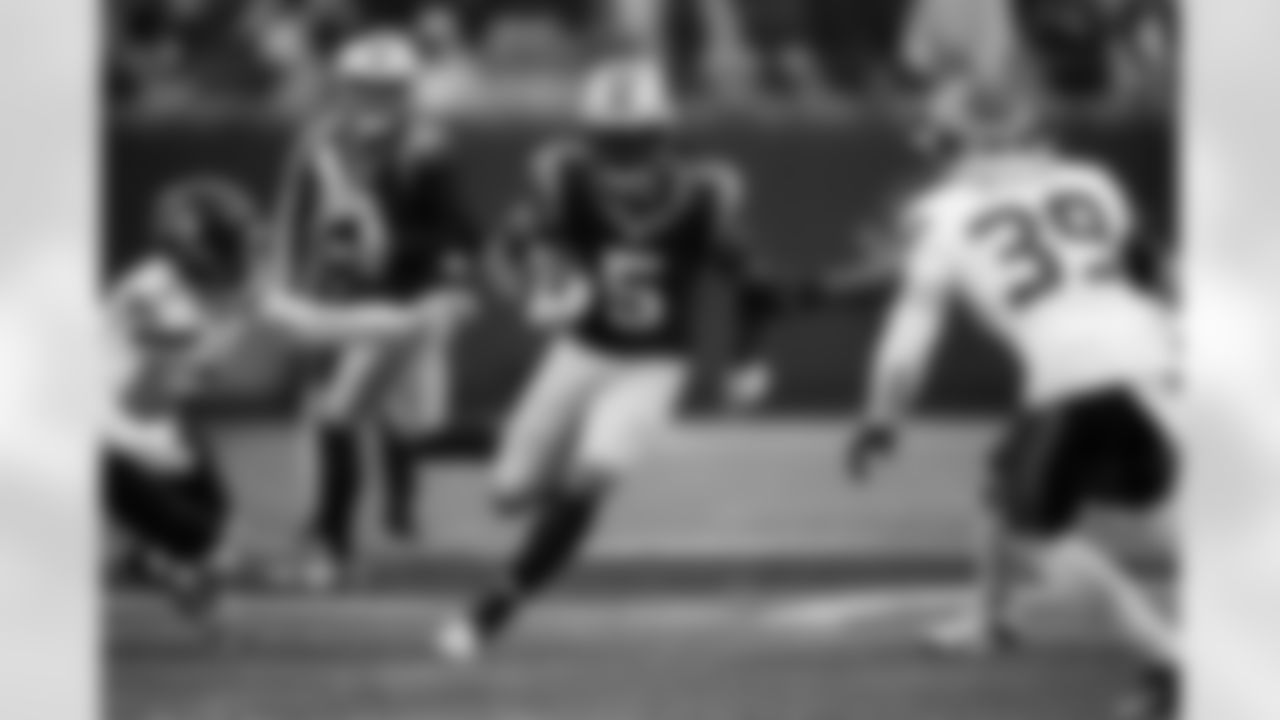 No. 86 Rico Dowdle, RB