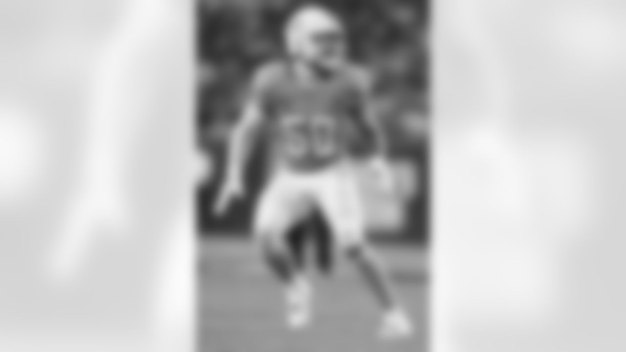 LB Curtis Bolton - Free Agent Signing (August 28)