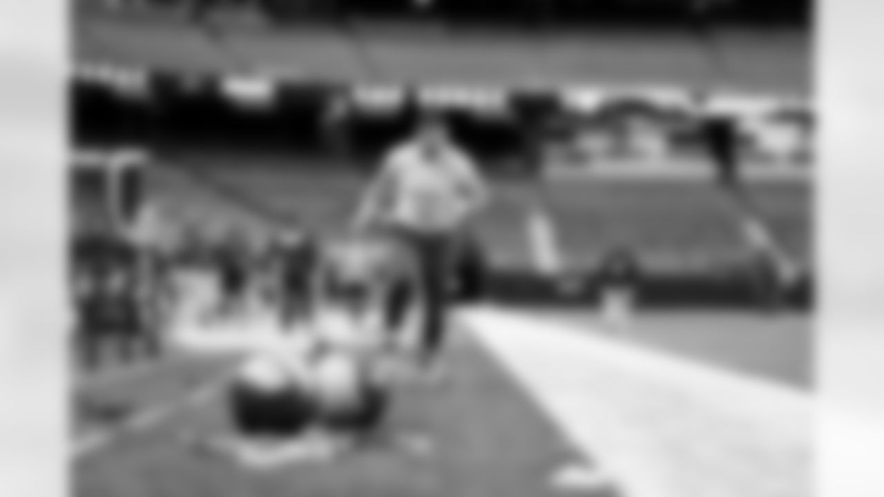 TE Daniel Bellinger (82)