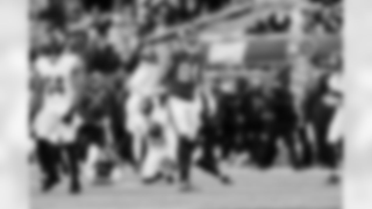 TE Theo Johnson (84)