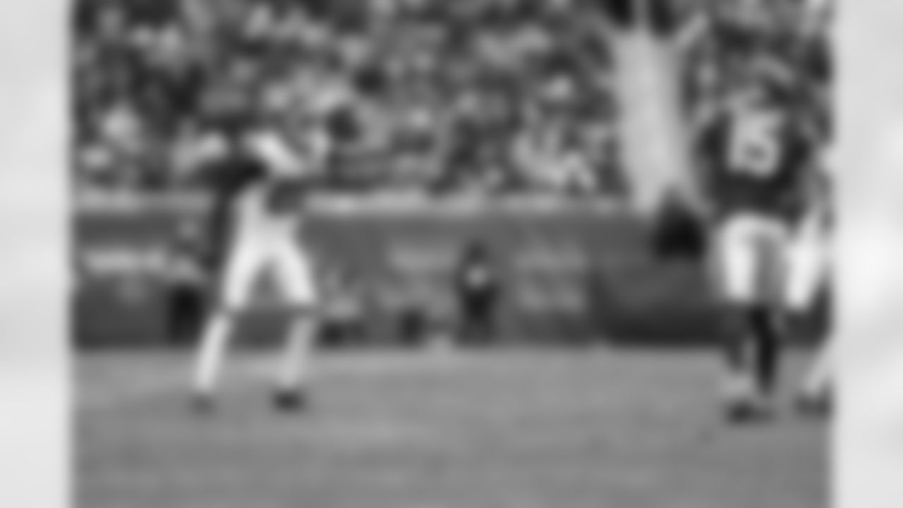 CB Cor'Dale Flott (28)