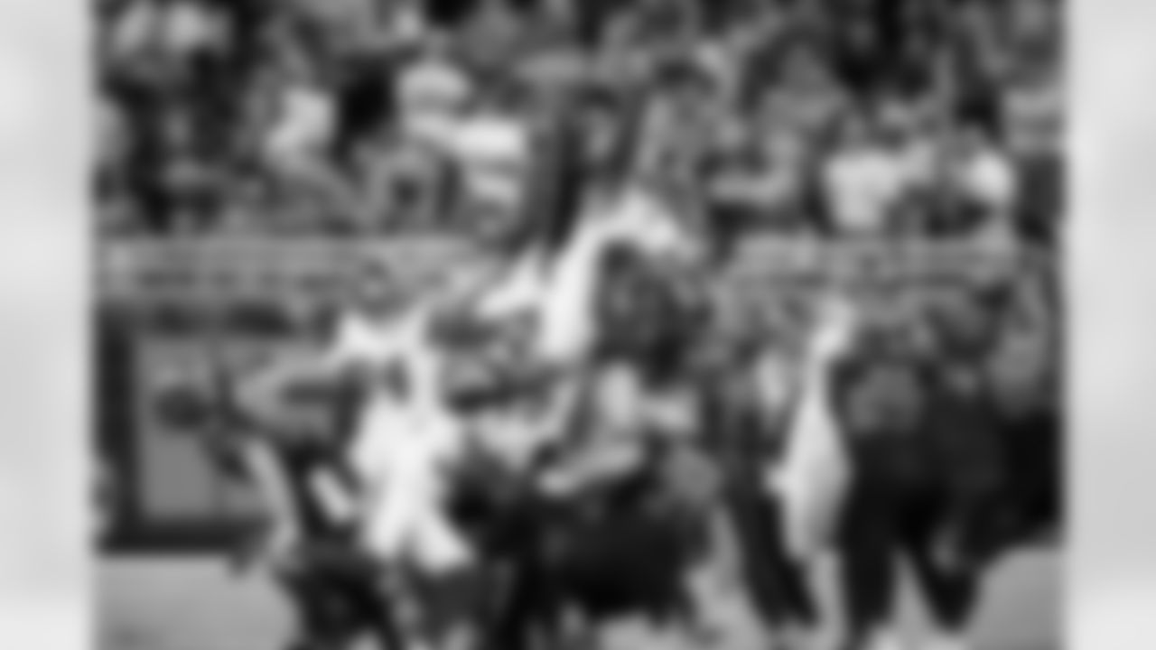 DT Roy Robertson-Harris (95)