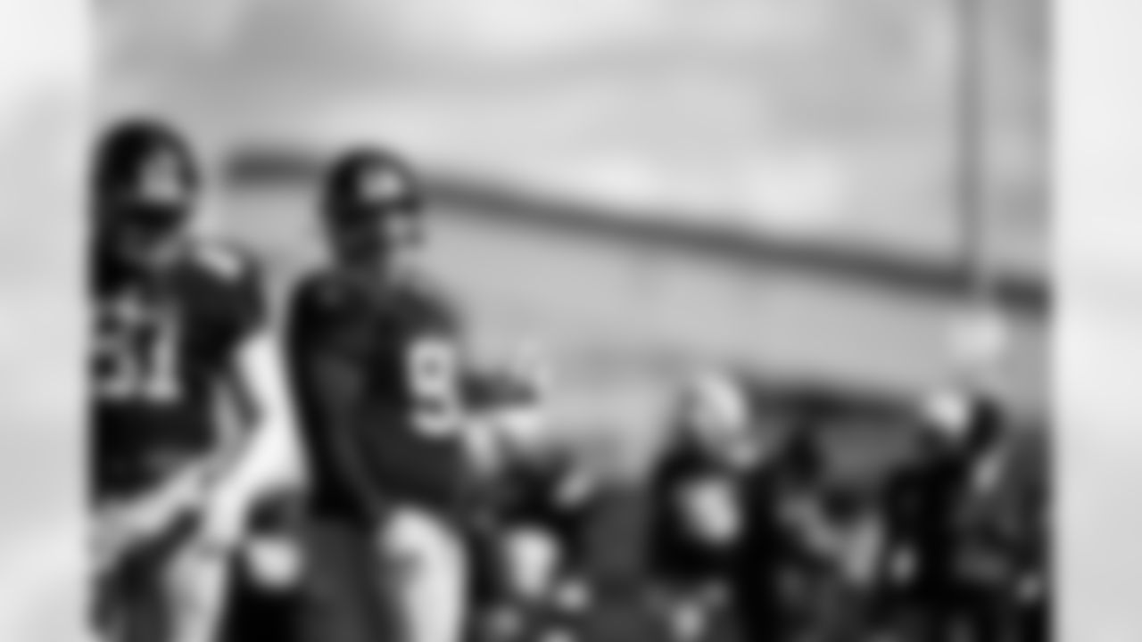 DL D.J. Davidson (98)