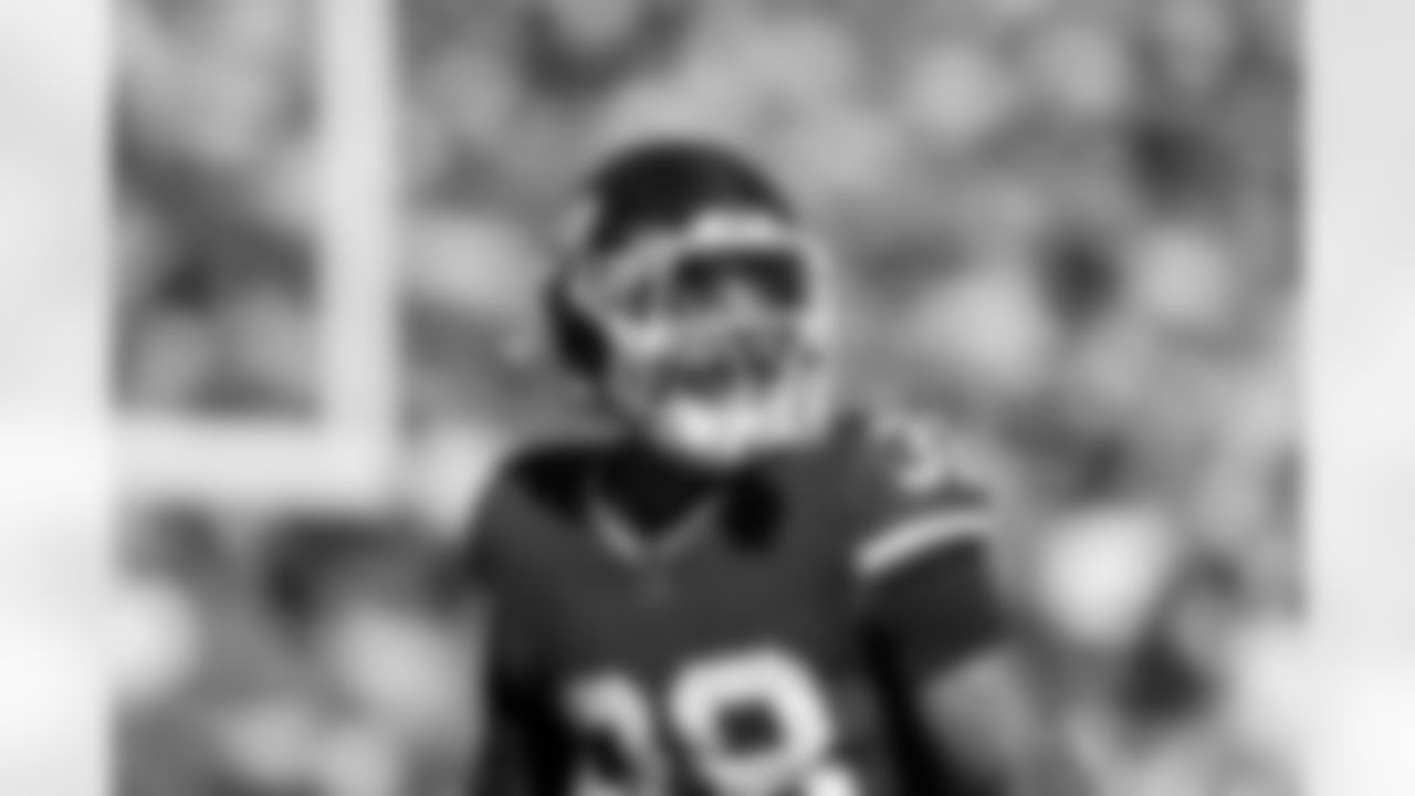 CB Cor'Dale Flott (28)