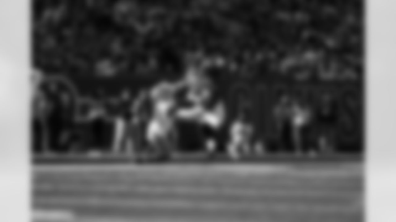 TE Theo Johnson (84)