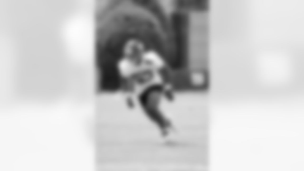 ILB Darius Muasau (53)