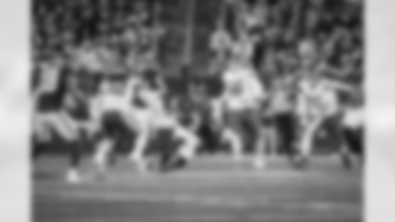 QB Russell Wilson (3)