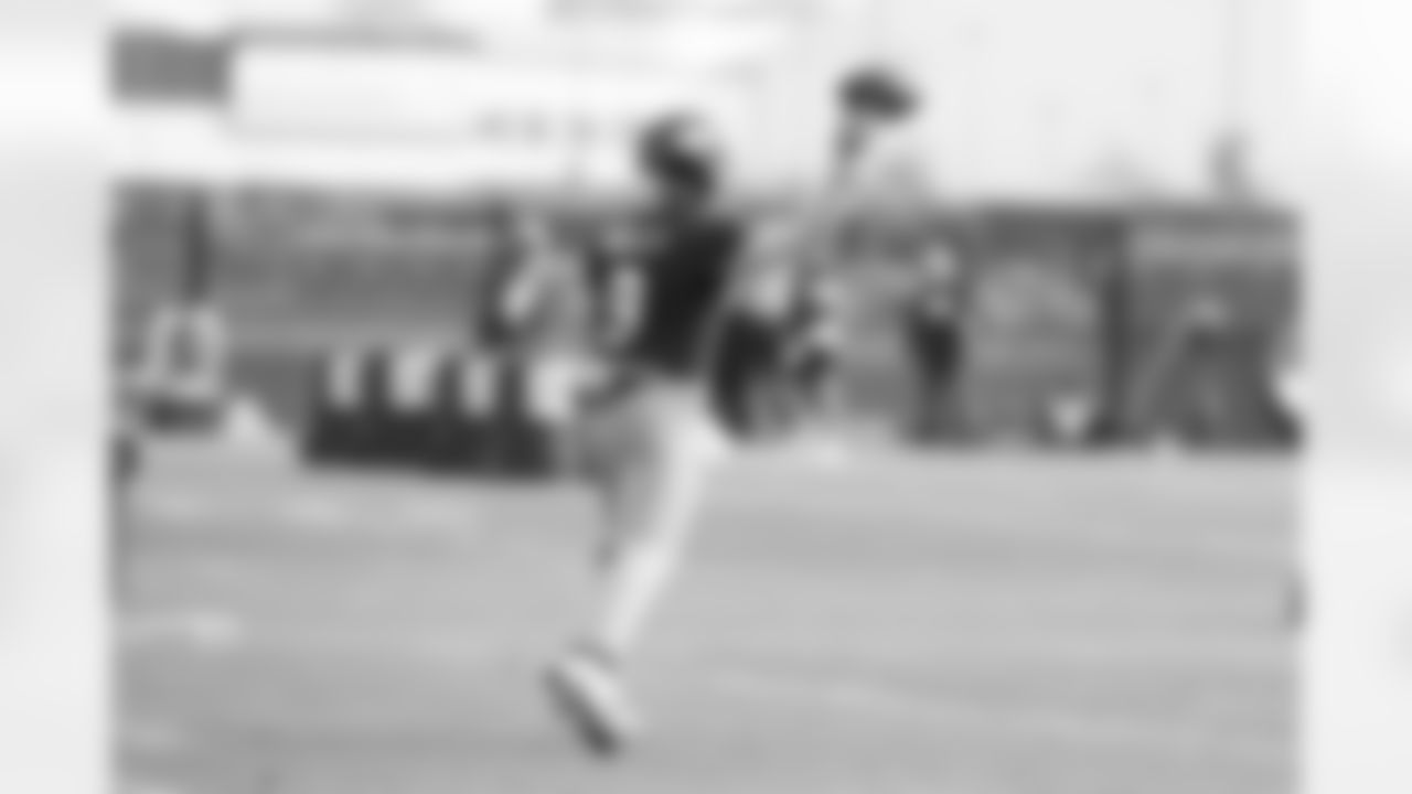 QB Matt Barkley (9)