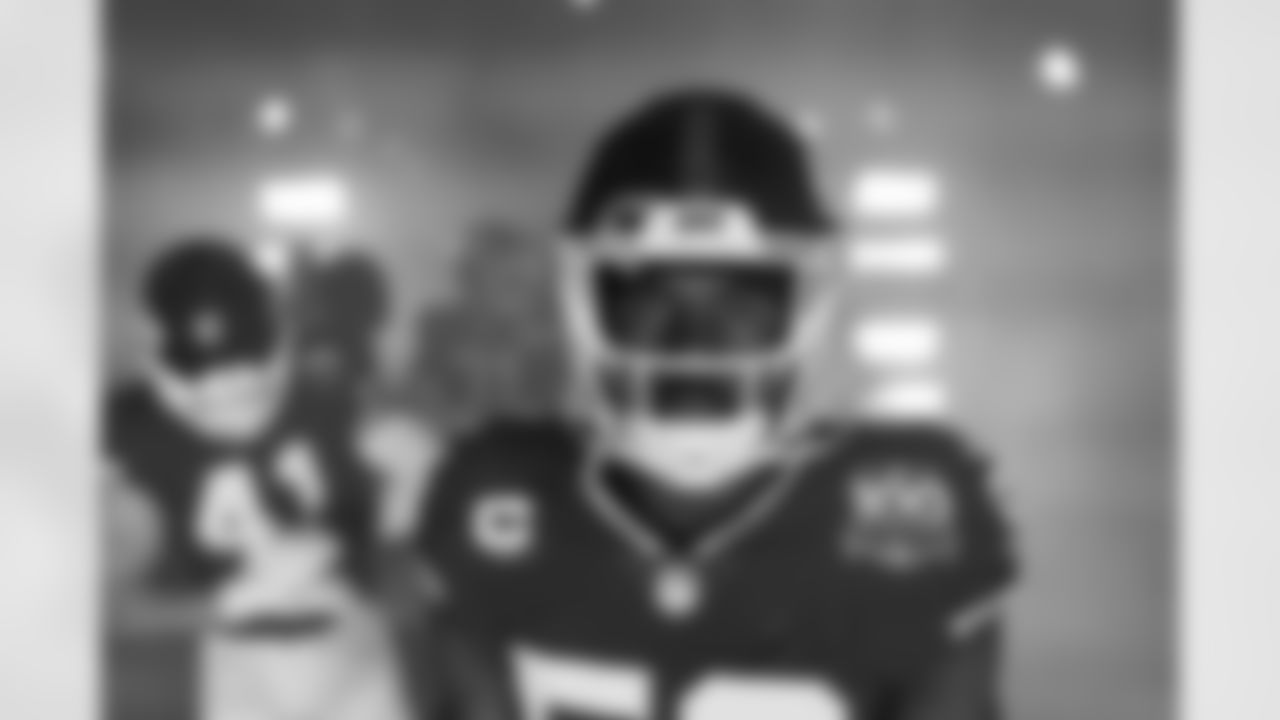 ILB Bobby Okereke (58)