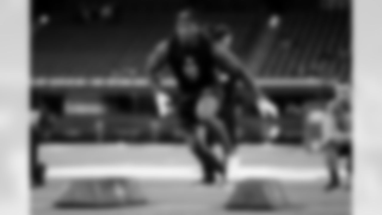 Pittsburgh linebacker Kyle Louis (16) participates in a drill during the 2026 NFL Scouting Combine on Thursday, February 26, 2026 in Indianapolis, Indiana. (Lauren Leigh Bacho/NFL)