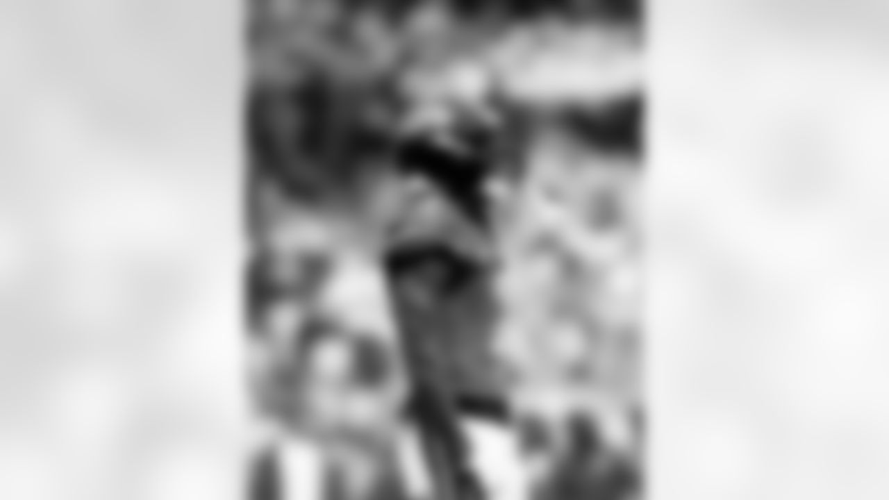 Jacksonville Jaguars vs Indianapolis Colts

CB Jourdan Lewis (2)